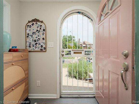 3rd image of 18455 Santa Rosa Dr