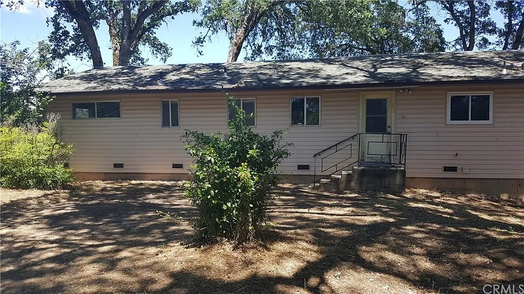 250 Crawford St photo 1