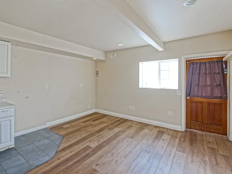 4541 W 172nd St #2 — Photo 32