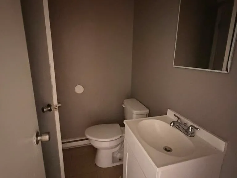 68 Clinton Ave #B — Photo 3