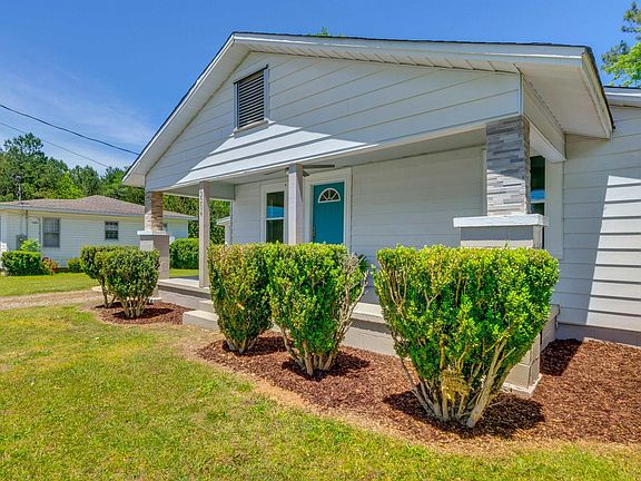5th image of 3204 Pineview Rd