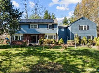 45 Ansonia Rd, Woodbridge, CT 06525