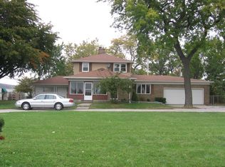 15130 Reeck Rd, Southgate, MI 48195