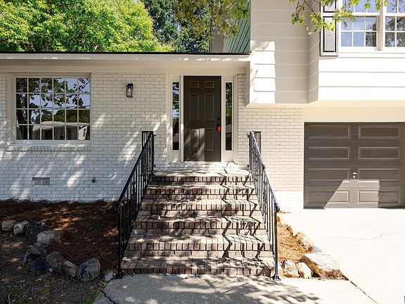2nd image of 4135 Tudor Ln