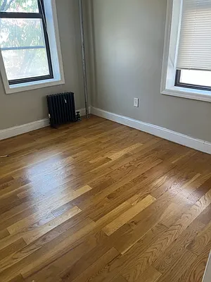 Rented by Alexander Bilu, LREB | media 11