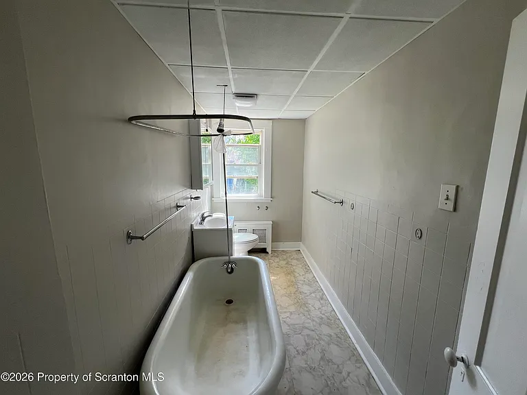 1131 W Locust St #2 — Photo 7