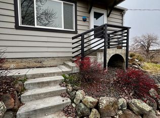 261 Wilcox Rd, Tieton, WA 98947