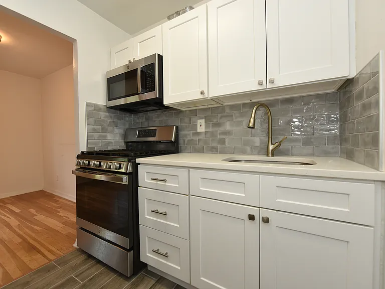 87-01 Midland Pkwy #5H — Photo 5