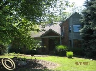 1826 High Hollow Dr, Ann Arbor, MI