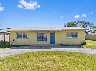 2518 SE Monroe St, Stuart, FL 34997