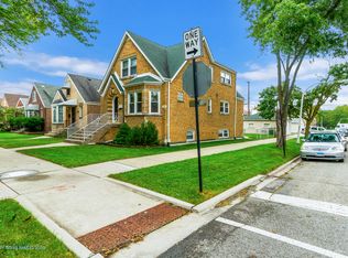 5700 S Tripp Ave, Chicago, IL 60629