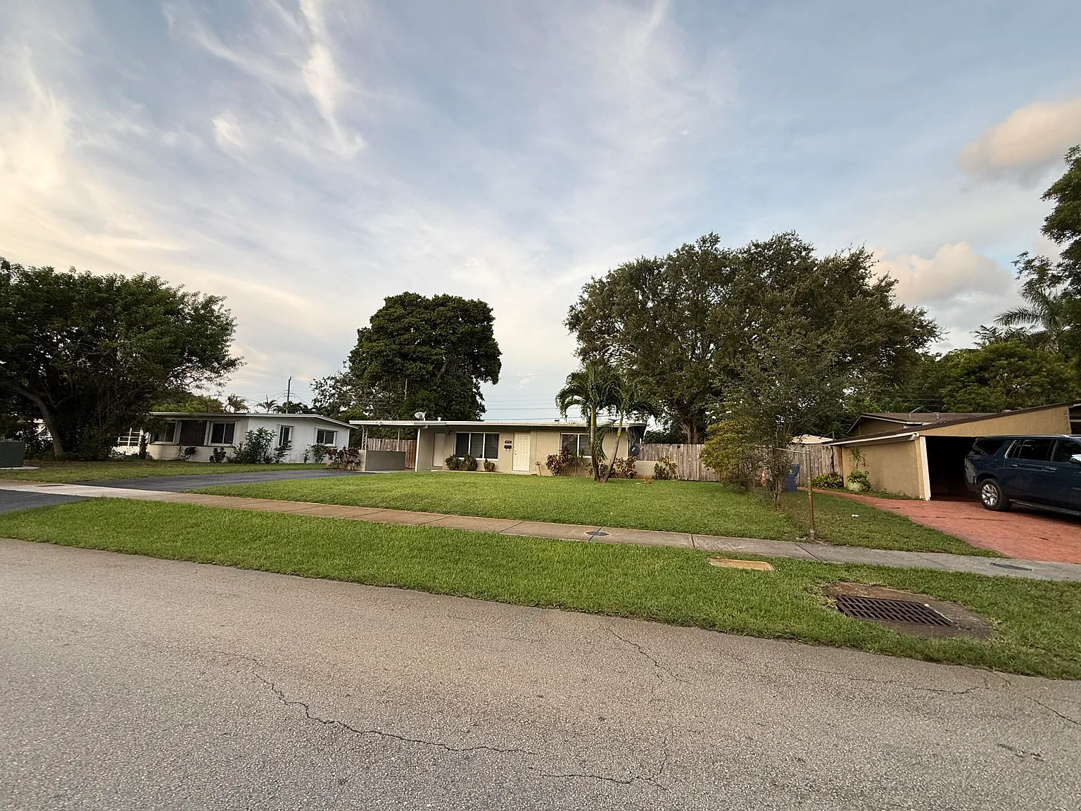 2 bed, 1.0 bath, 997 sqft, $2,700 — Photo 2