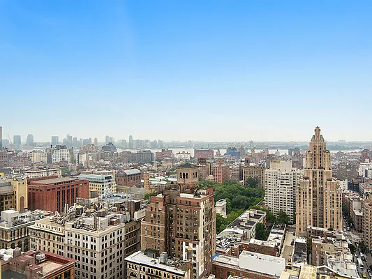 Rented by Bellmarc Realty | media 5