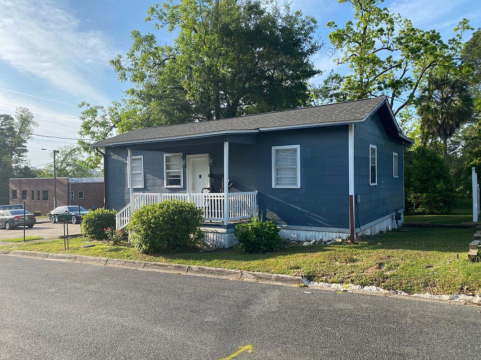 1st image of 855 Dent St