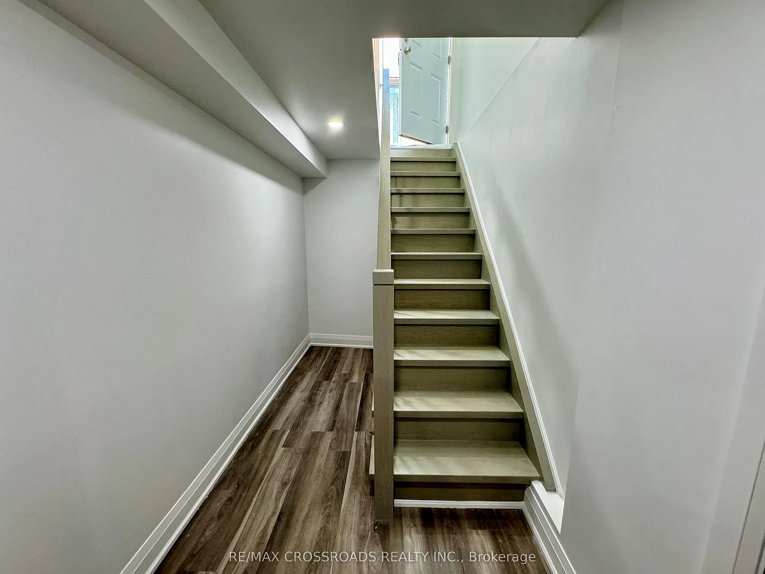 2 bed, $2,180 — Photo 4