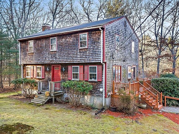 2nd image of 15 Forest St