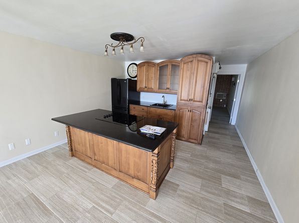 2331 E Market St APT 419