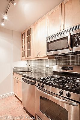 4th image of 201 E 87th St APT 9A