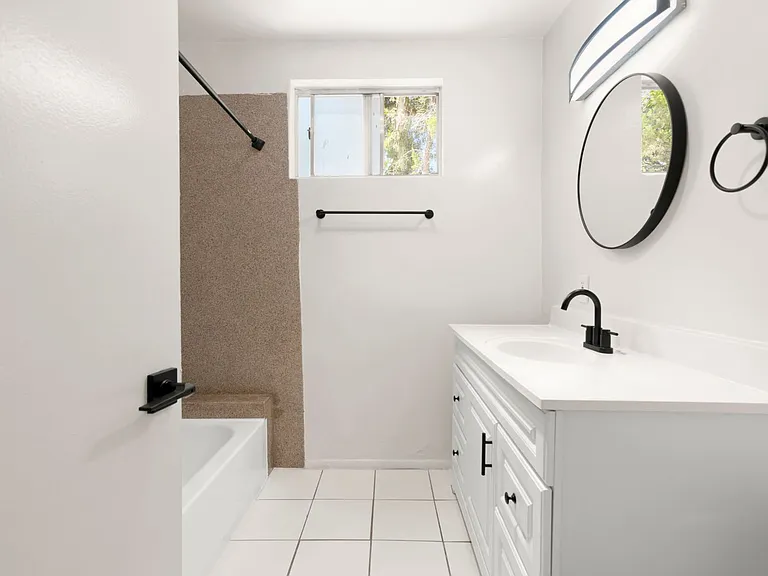 (El/Ti/Yo:B) 5139 White Oak Avenue — Photo 39