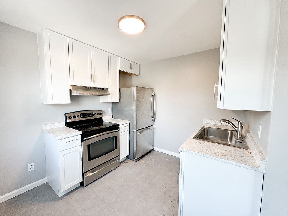 1st image of 451 Frizzell Ave