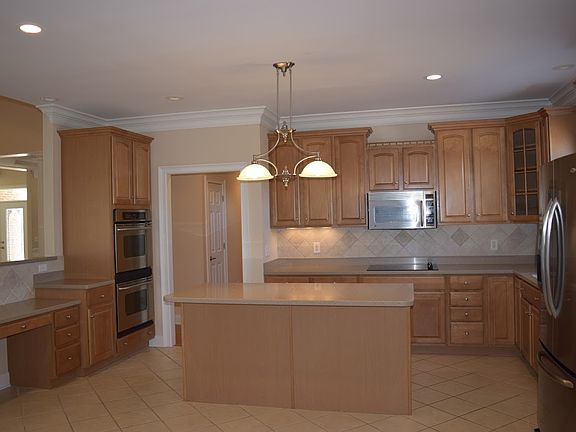 2nd image of 1528 Bickerstaff Blvd