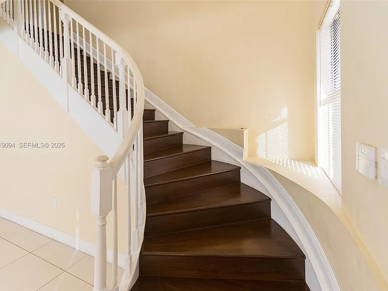 9965 NW 86th Ter — Photo 17