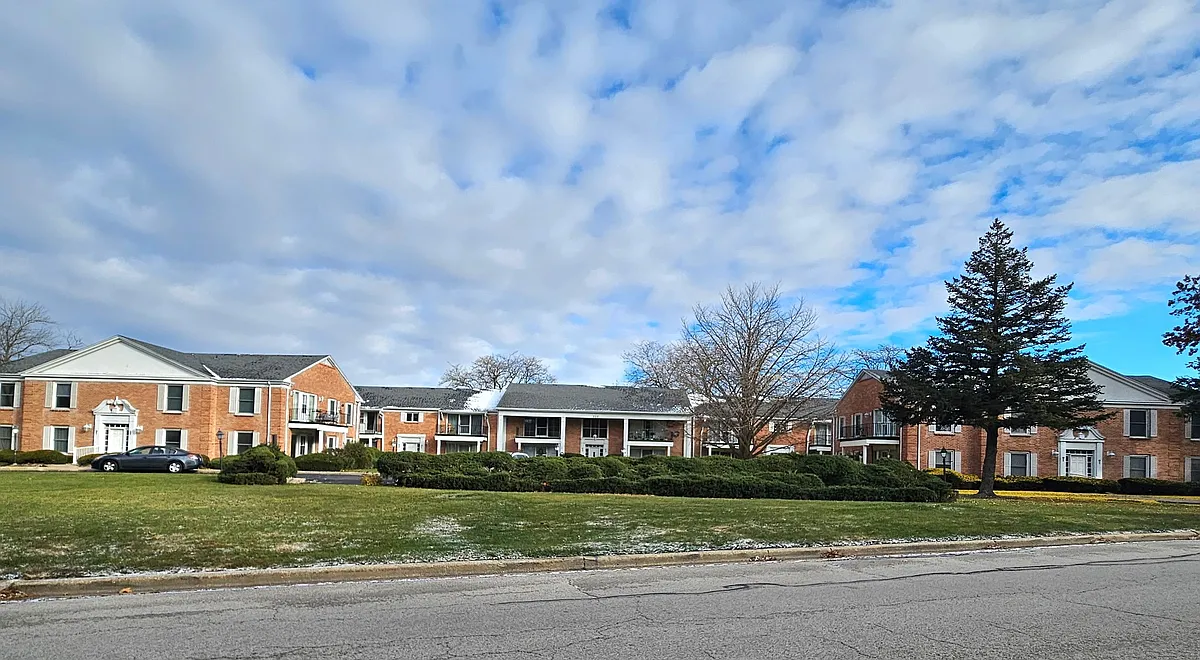 Building Photo - Coachlite Apartments