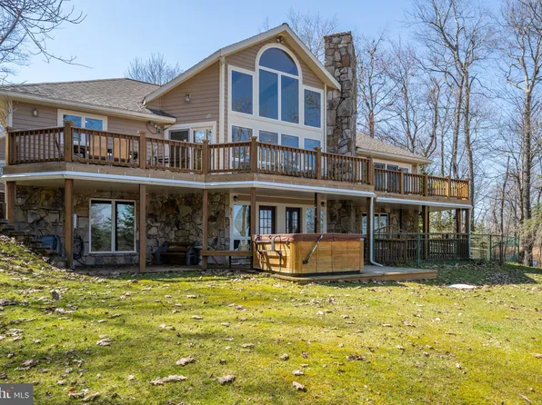 1612 Mountainview Dr, Oakland, MD 21550