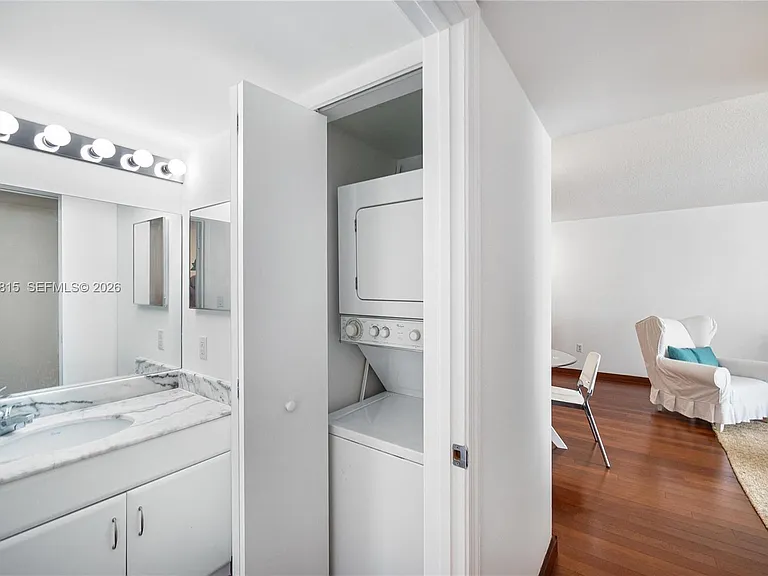 1200 Brickell Bay Dr #2824 — Photo 19