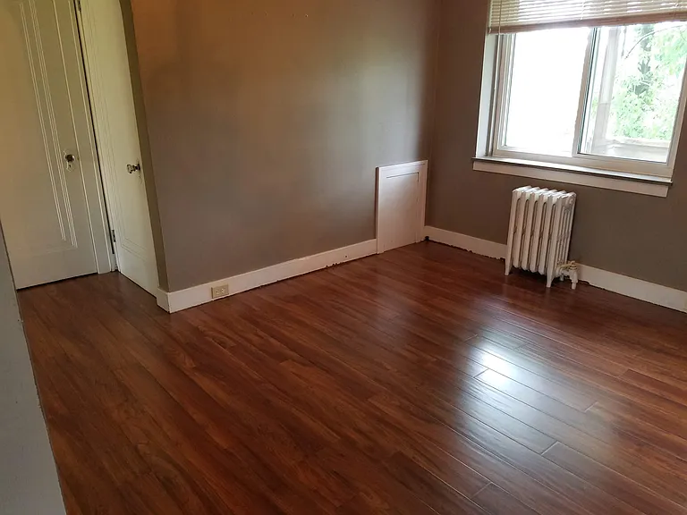 36 Cornell Pl #D — Photo 4