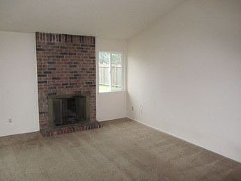 3rd image of 9528 Mills Xing