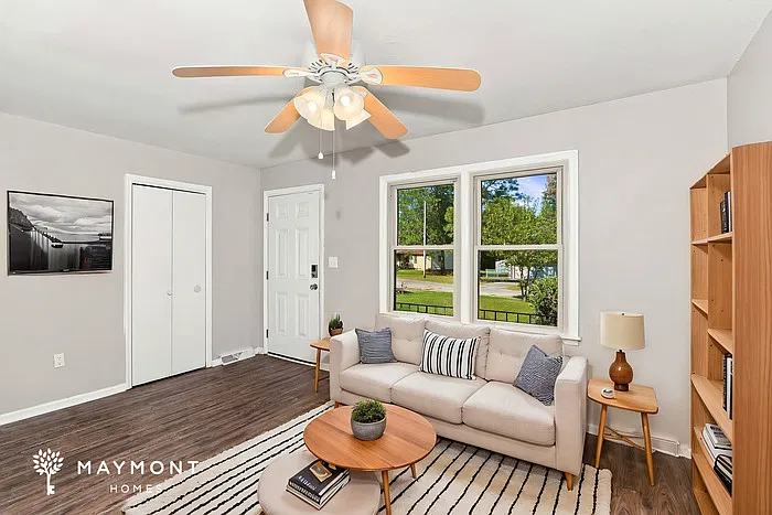 3 bed, 2.0 bath, 1347 sqft, $1,495 — Photo 3