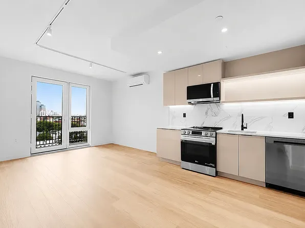 16 West St, Brooklyn, NY