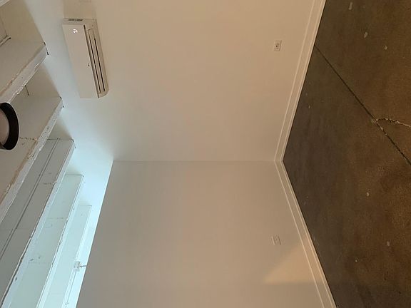 4th image of 5051 N Broadway St #1102