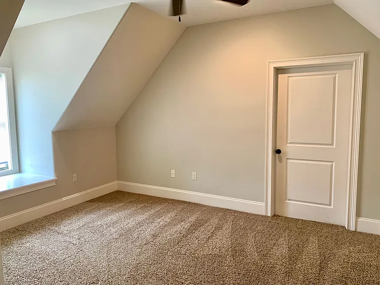 2800 Village Meadow Cv — Photo 9