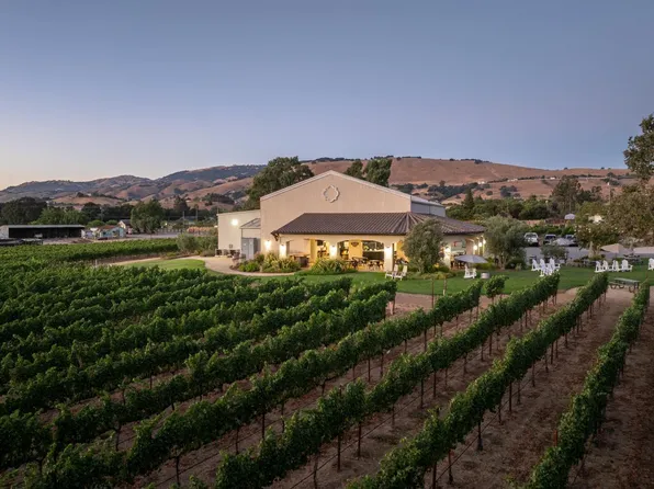2143 Buena Vista Avenue, Gilroy, CA 95020