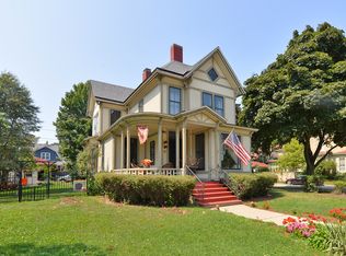 1202 N Main St, Racine, WI 53402