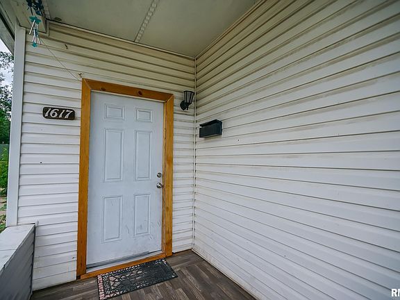 3rd image of 1617 W Lincoln Ave