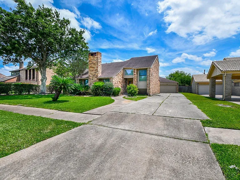 11907 Pepperdine Ln — Photo 1