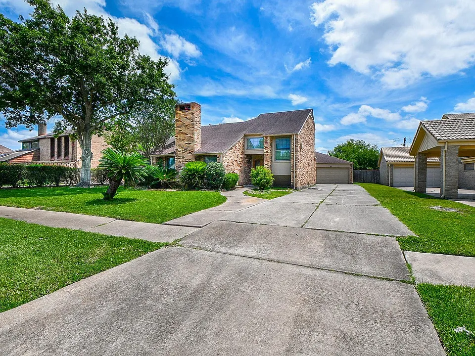 11907 Pepperdine Ln