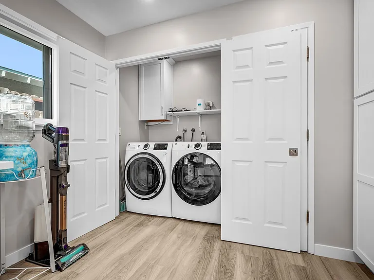 8401 Doncaster Dr — Photo 4