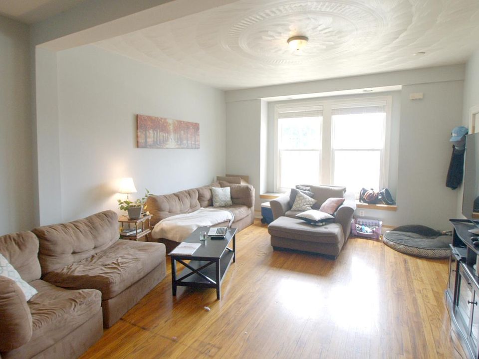1st image of 422 Lodi St #1