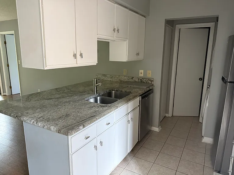 1420 11th Street Dr NW #25 — Photo 5