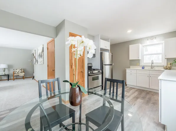 522 7th St E, Glencoe, MN 55336