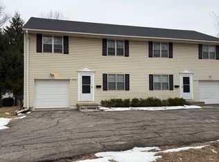 8302 Hemlock St, Overland Park, KS 66212