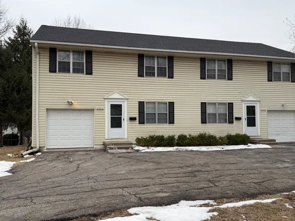 8302 Hemlock St, Overland Park, KS 66212