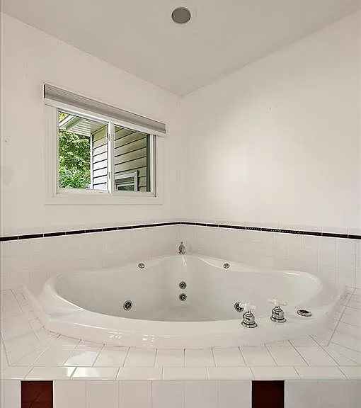 735 Novi St — Photo 20
