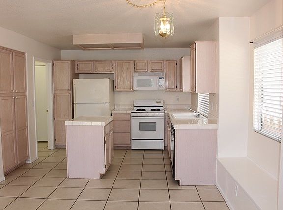 5th image of 7012 Wood Bark Dr