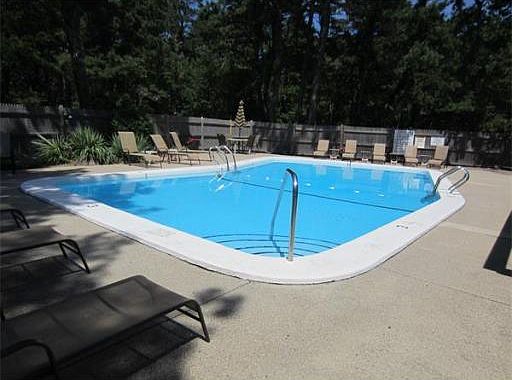 2nd image of 432 Old Chatham Rd APT 112