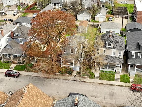 2nd image of 308 S Cypress Ave